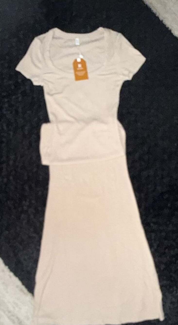 REORIA Ribbed Short Sleeve Midi Dress Size S Beige Scoop Neck